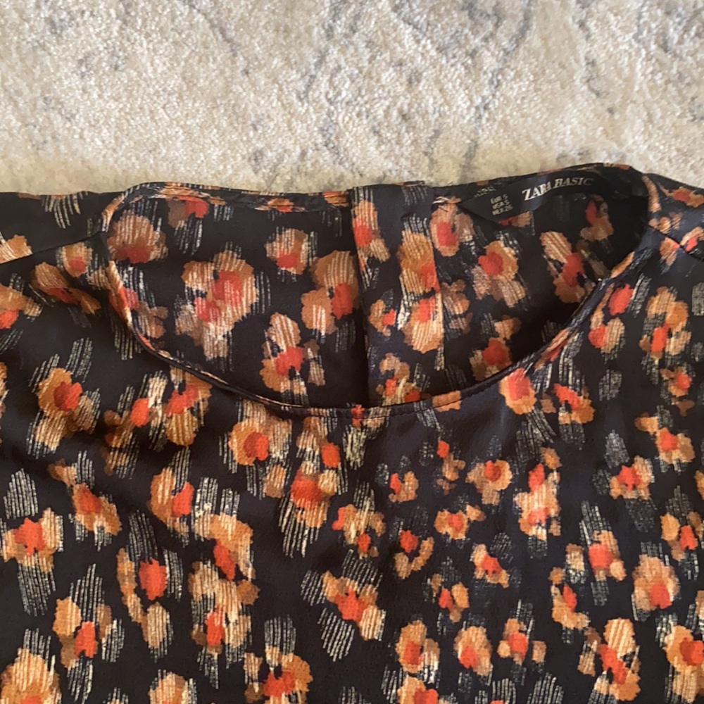 Spring ready blouse - Picture 3 of 5